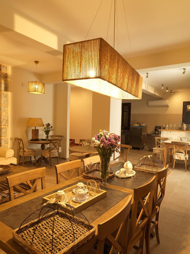 Food & Drinks 3, Kamares Villas, Peloponnese