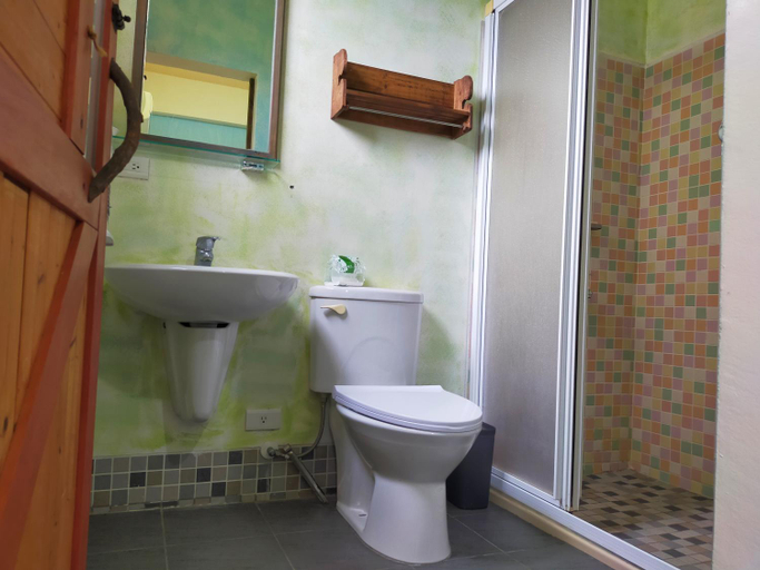 Bathroom 3, Mei Shiou B&B, Yilan