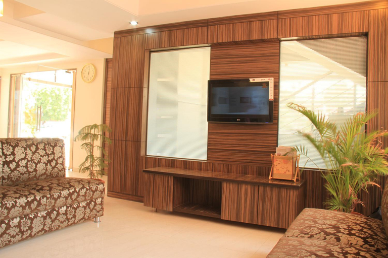 Others 4, Hotel Sai Gurusthan, Ahmadnagar