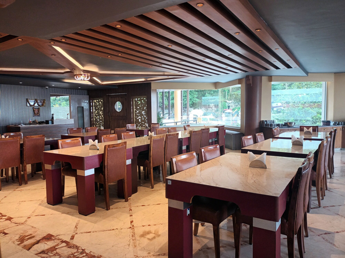 Food & Drinks 5, Poppys Pleasant Stay, Dindigul