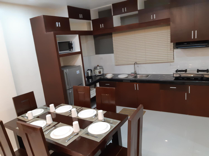 Dining Room 16
