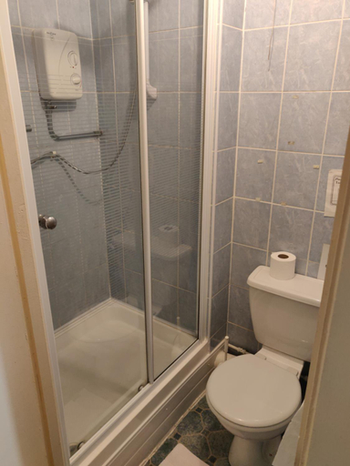 Bathroom 2, Belmont Hotel, Sandwell