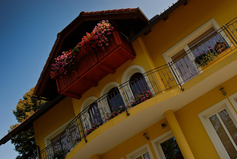 Others 2, Apartments Bernarda, Bled