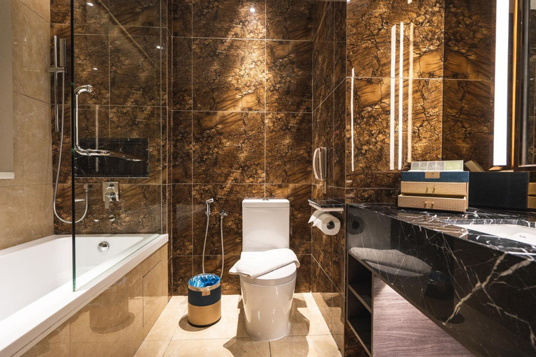 Bathroom 11