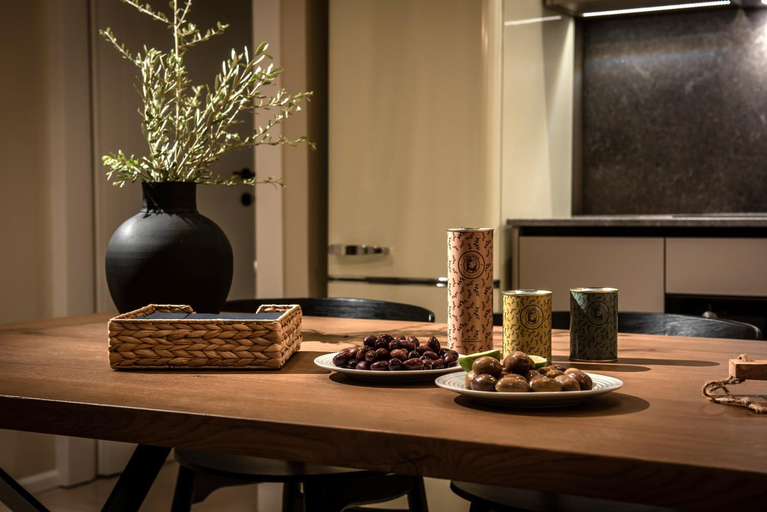 Food & Drinks 3, Kamilari Luxury Residences, Faistos