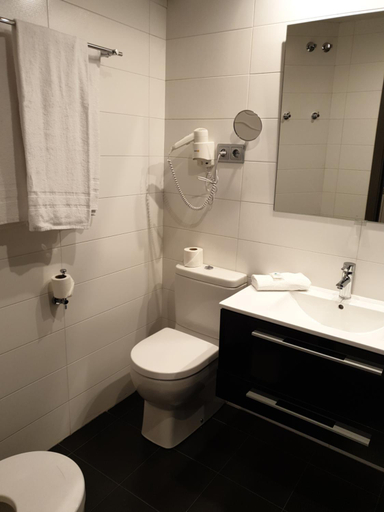 Bathroom 4, Apartamentos Real Lleida, Lleida