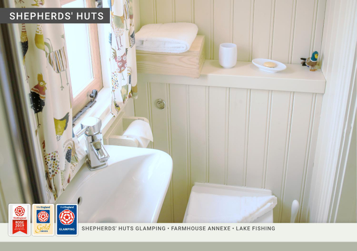 Bathroom, Morndyke Shepherds Huts, North Yorkshire