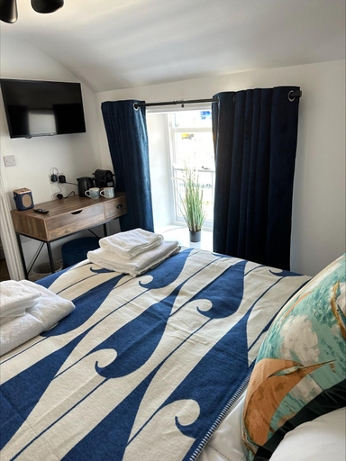 Bedroom 2, The Lugger Inn, Cornwall