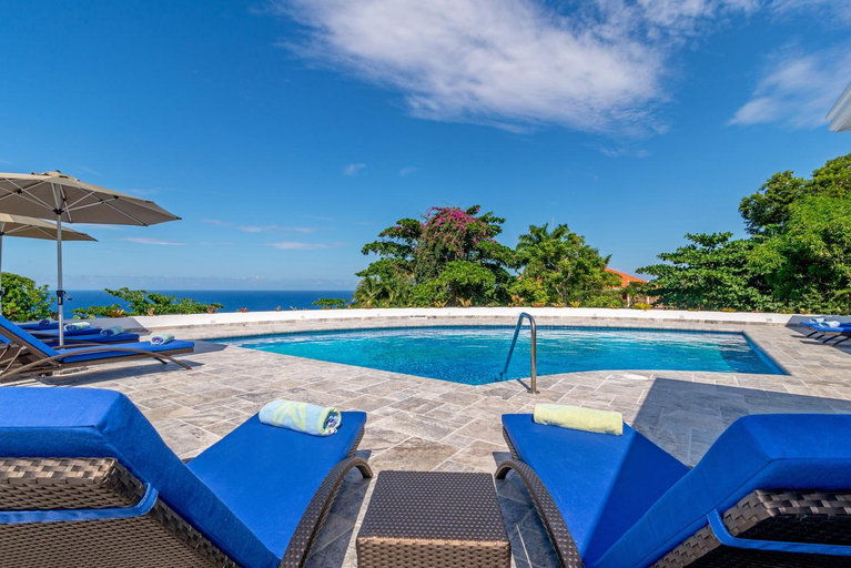 Others 5, Hospitality Expert EDEN View Pool Beach Chef