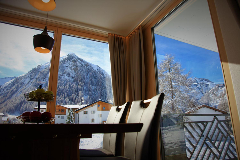 Others 2, Engadin Lodge PREMIUM & PRIVATE, Inn