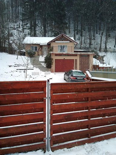 Others 3, Casa Ozon, Vulcan