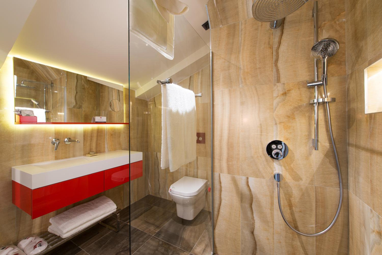 Bathroom 4, Favori Hotel, Şişli
