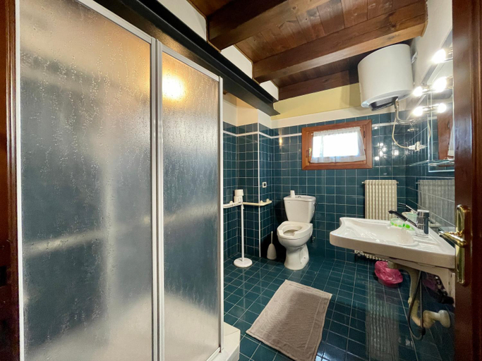 Bathroom 3, Alla Barchessa di Villa Querini, Treviso