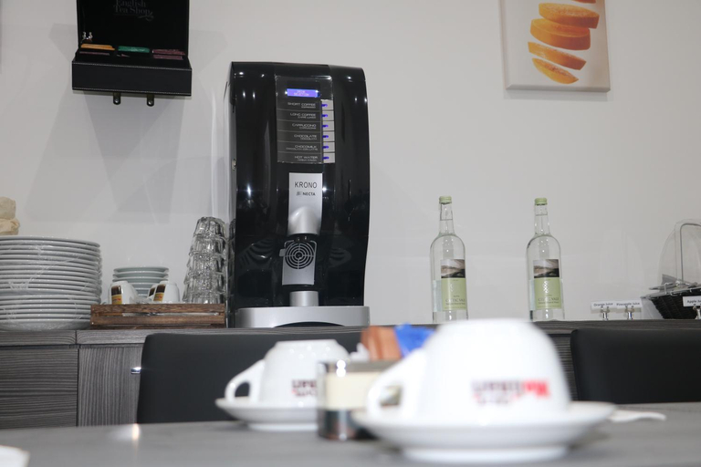 Food & Drinks 4, TJ Boutique