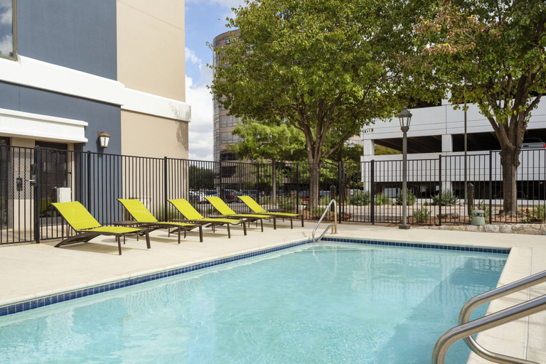 Sport & Beauty, SpringHill Suites by Marriott Fort Worth University, Fort Worth