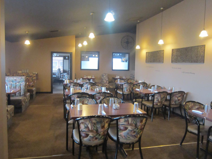 Food & Drinks 5, Battlefords Inn, Division No. 16