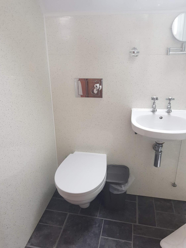 Bathroom 2, Tor's Place, Highland