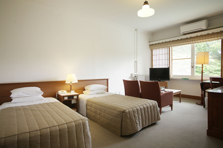 Bedroom 4, Nikko Kanaya Hotel, Nikkō