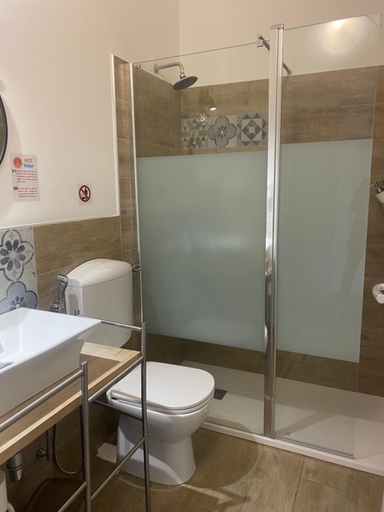 Bathroom 4, LeAlbe di Sicilia, Palermo