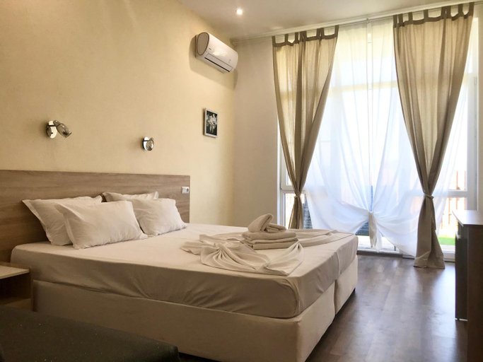 Bedroom 2, Ancient well, Sozopol