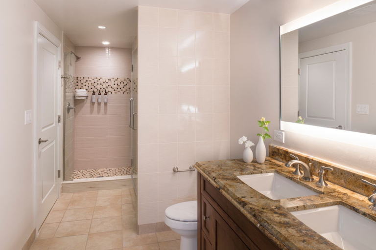 Bathroom 5, Marriott's Lakeshore Reserve, Orange