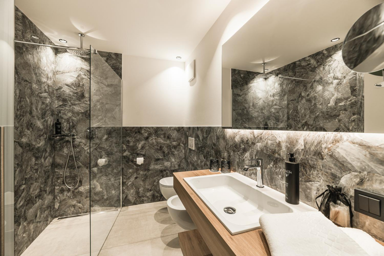 Bathroom 3, Garni & Apartments Planlim-NEW, Bolzano