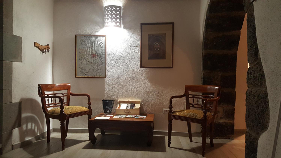 Public Area, The Templars Guesthouse, Oristano