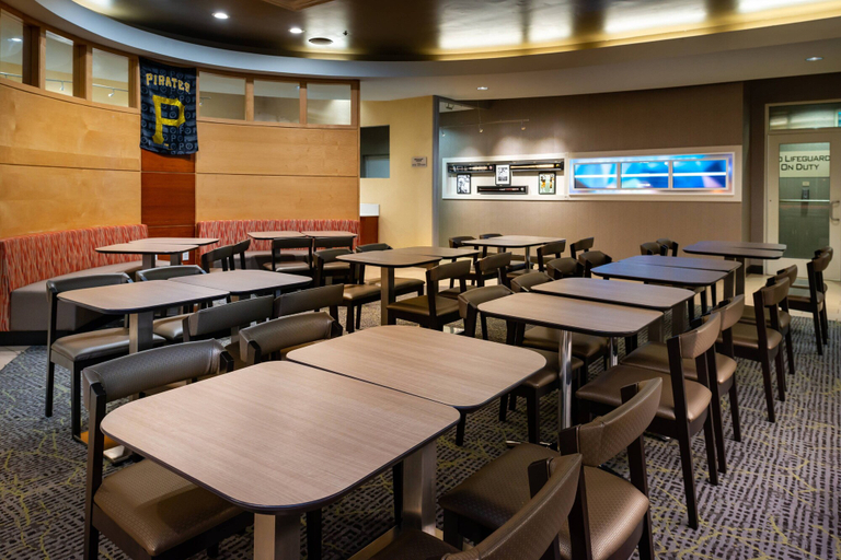 Food & Drinks 5, Springhill Suites by Marriott Pittsburgh North Shore, Allegheny