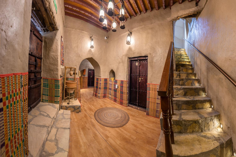 Others 3, Antique Inn, Nizwa