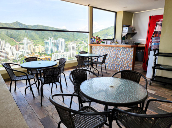 Food & Drinks 5, Apartasuites VITA 945 RODADERO - By Bedviajes, Santa Marta (Dist. Esp.)