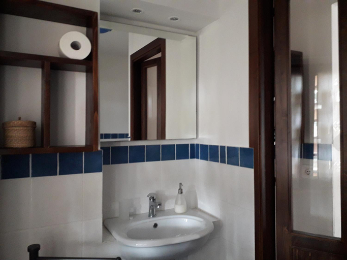 Bathroom 2, Podere Alberello, Siena
