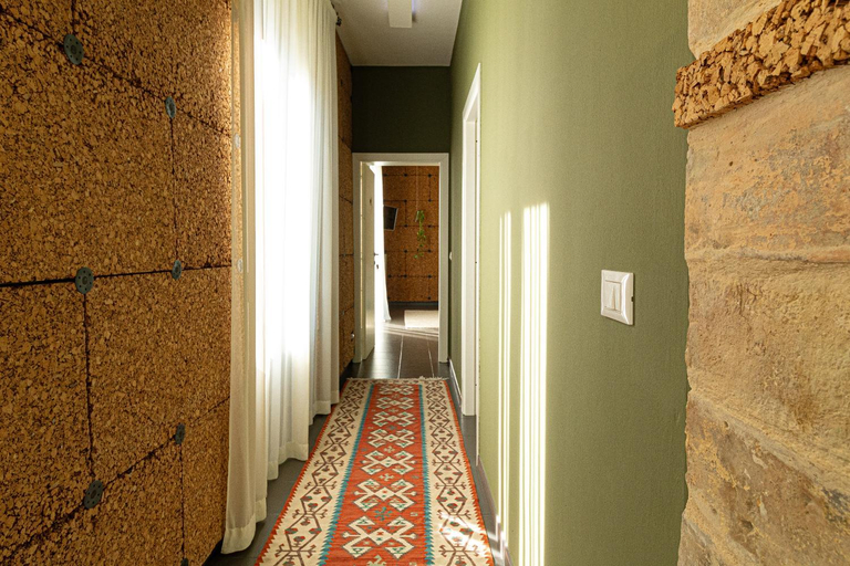 Others 4, Lotus House, Chieti