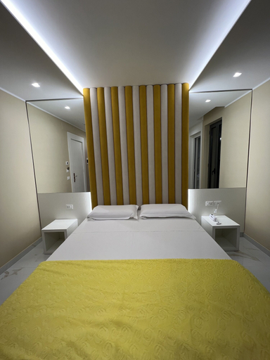 Bedroom 4, Hotel Smeraldo, Napoli