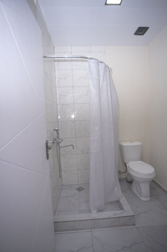 Bathroom 4, JOYN, Kazbegi