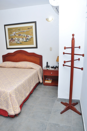 Bedroom 2, Hotel Laureles 70, Medellín