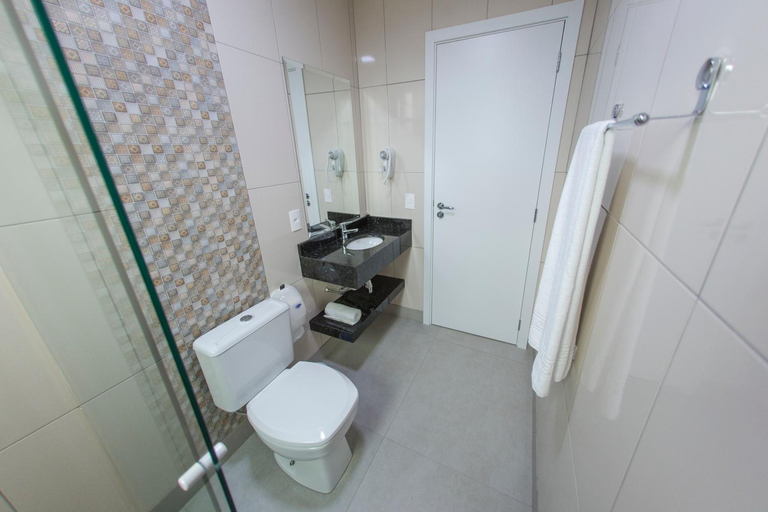 Bathroom 3, HOTEL HPR, Vitorino