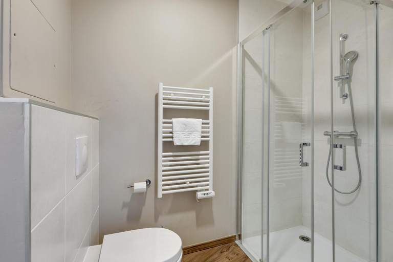 Bathroom 4, All Suites Appart Hôtel - Bordeaux Centre Gare, Gironde