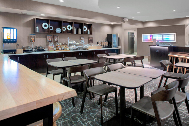 Food & Drinks 5, Springhill Suites Memphis East / Galleria, Shelby
