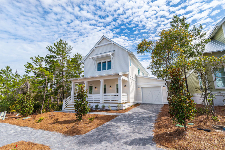 Exterior & Views 1, Lakeside Elegance Near Beach Access, Walton