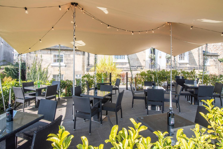 Food & Drinks 5, The Allan Park, Stirling
