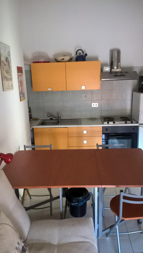 Others 3, Monolocale Stella, Ascoli Piceno
