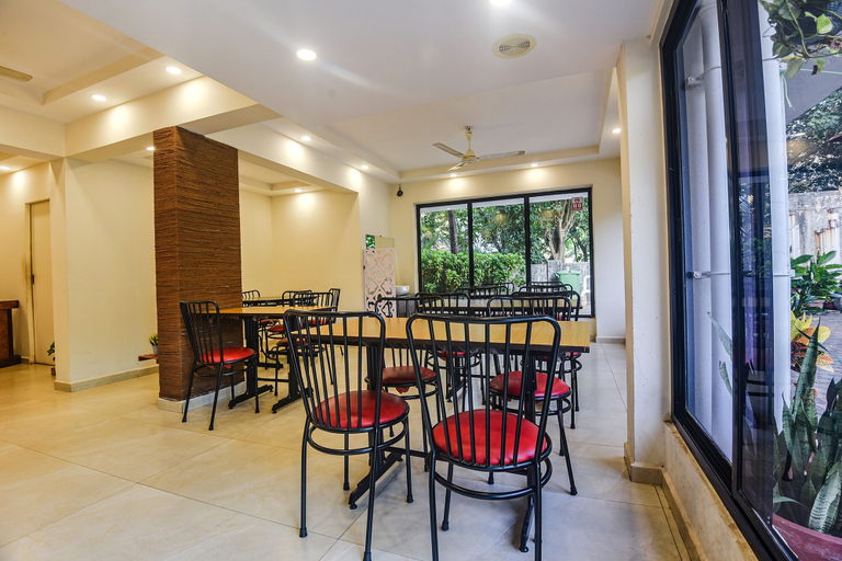 Food & Drinks 3, Fabexpress Relax Holiday Home, South Goa