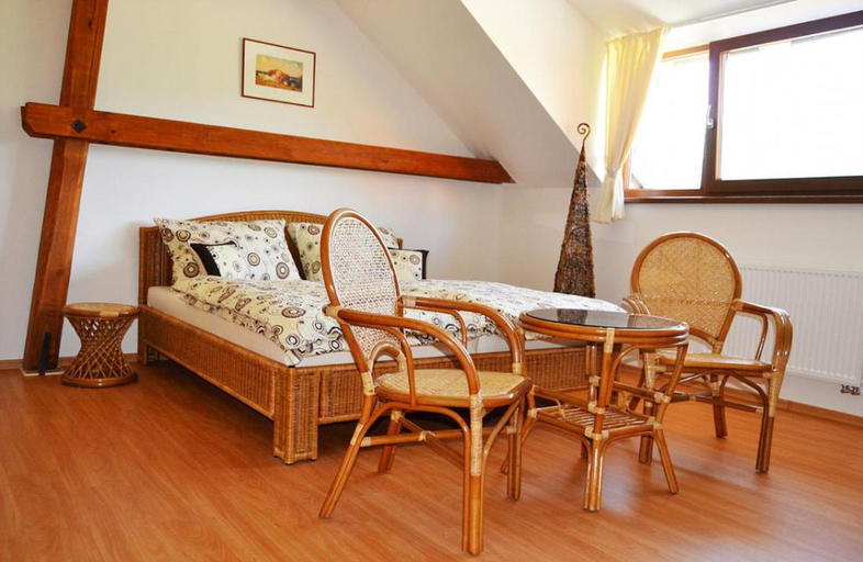 Others 5, Ekofarma Horni Chrastany, Prachatice