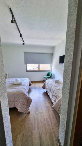 Bedroom 4, M382 Hotel Bariloche, Bariloche