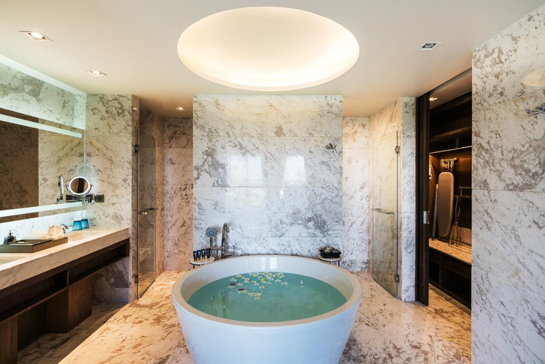 Bathroom 6