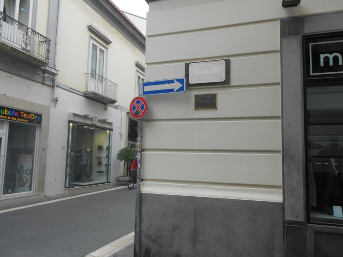 Others 4, Welchome Charming House, Caserta