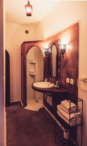 Bathroom 4, Dar Nafoura Mogador, Essaouira