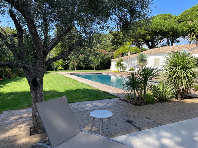 Exterior & Views 2, Guesthouse Le Mas de la Dame, Var