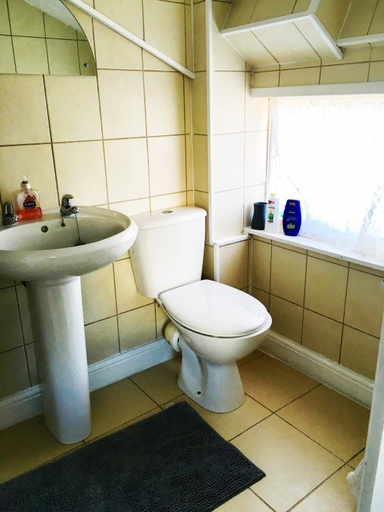 Bathroom 3, Hillside Bed and Breakfast, Devon