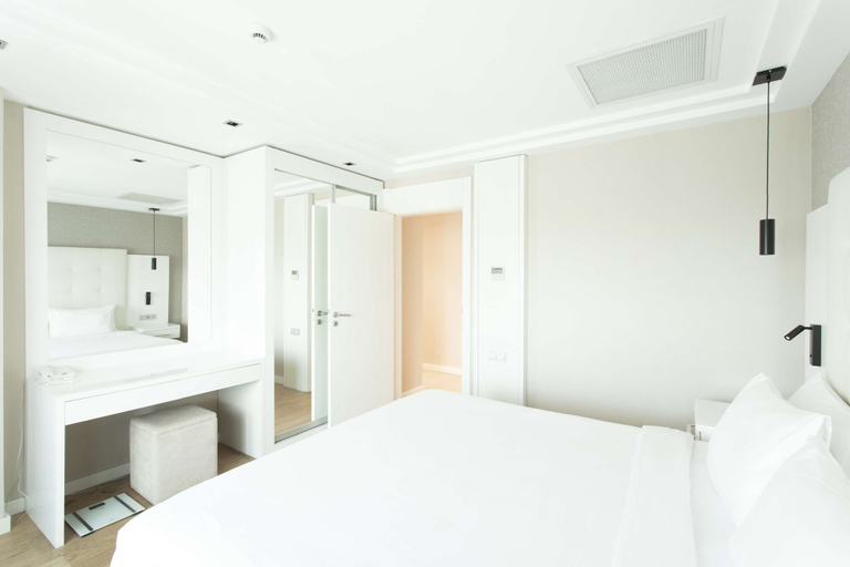 Bedroom 5, Radisson Residences Avrupa TEM Istanbul, Gaziosmanpaşa